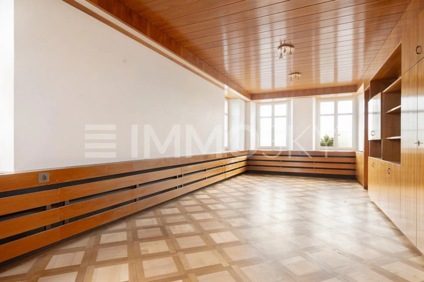 Proprietà Unica - Ristrutturata con Stile e Flair Particolare - Foto 3 di 5