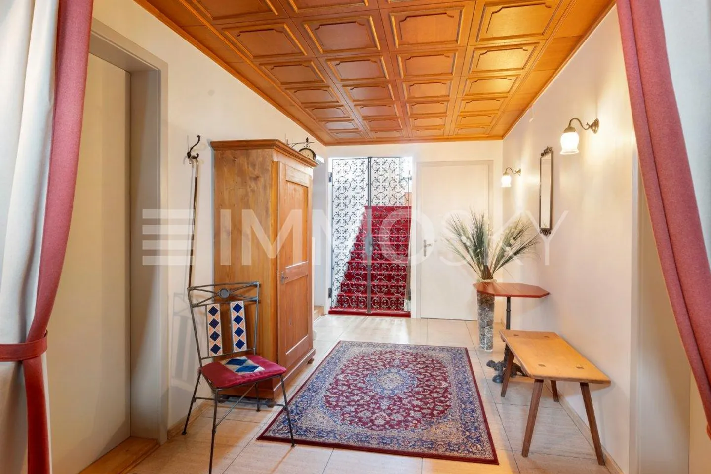 Proprietà Unica - Ristrutturata con Stile e Flair Particolare - Foto 2 di 5