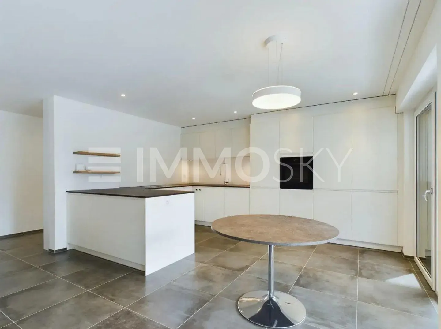 Vivre contemporain - réfléchi, lumineux et de haute qualité - Photo 1 sur 5