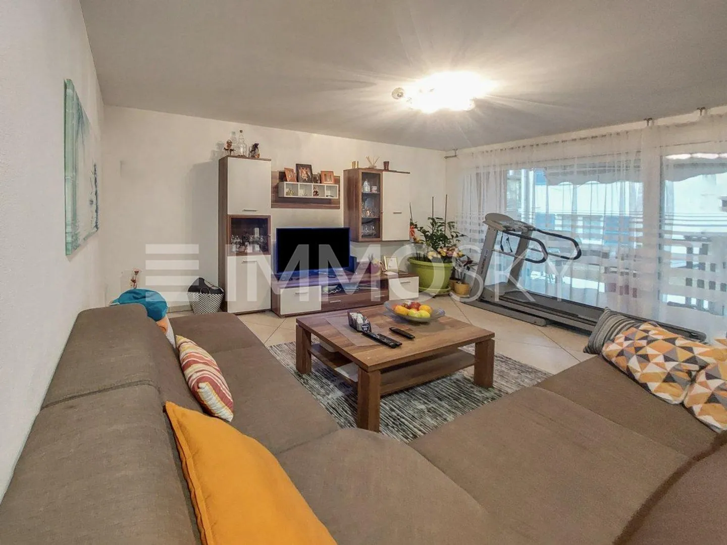 Spacious and with private garden - Photo 1 of 5