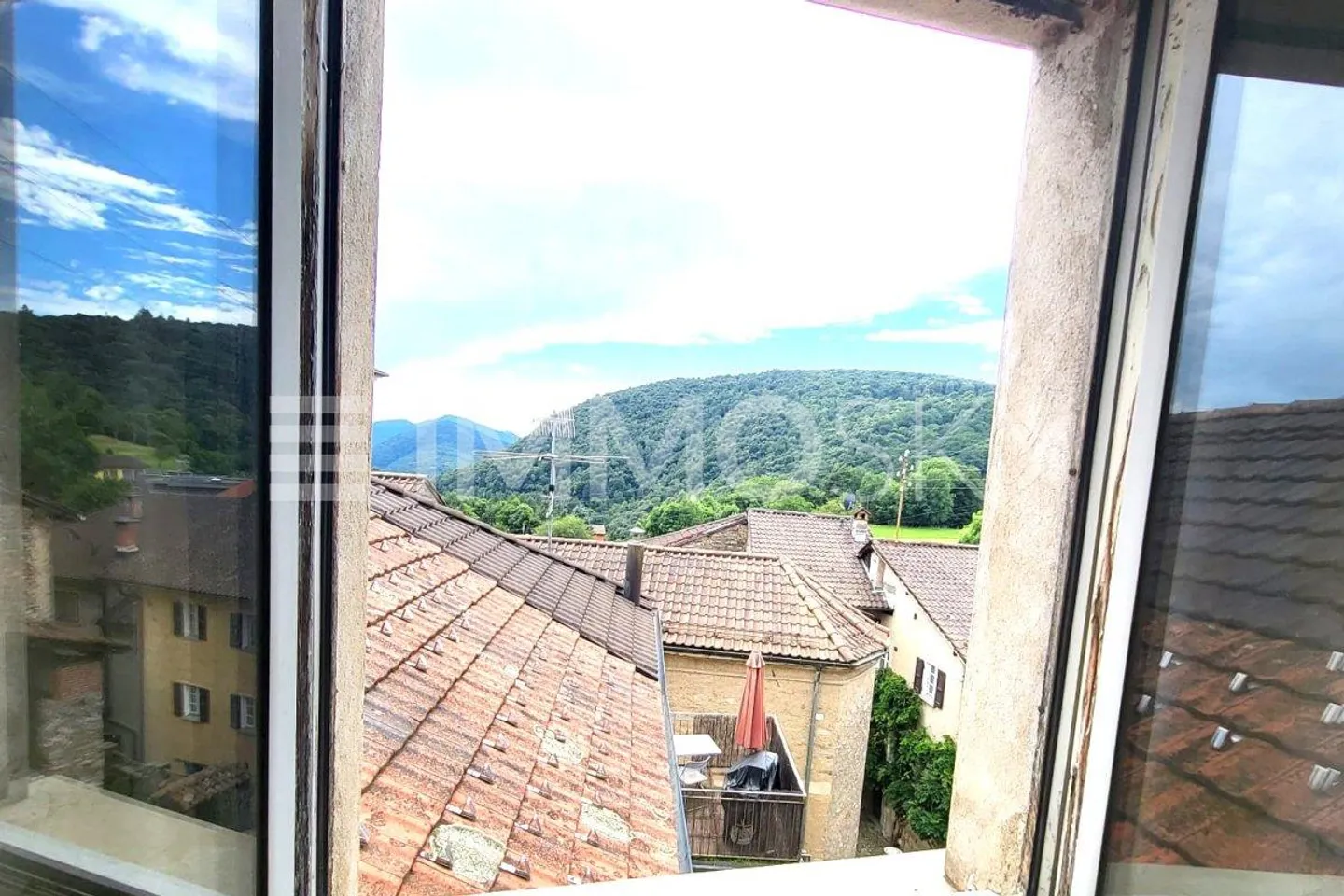 Nuovo prezzo : Un viaggio attraverso il tempo e lo spazio - Foto 1 di 5