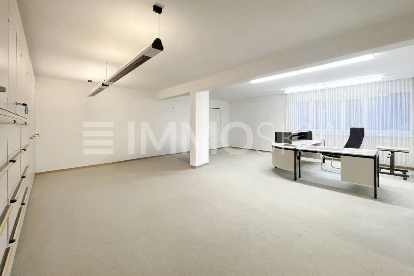 Superbo ufficio a 15 minuti dal centro città! - Foto 3 di 5