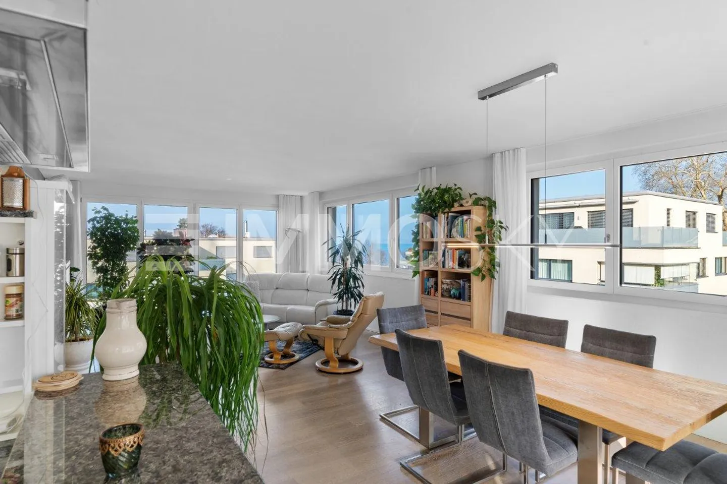 Hier ist der See zum greifen nah - einfach zum Wohlfühlen - Foto 2 di 5