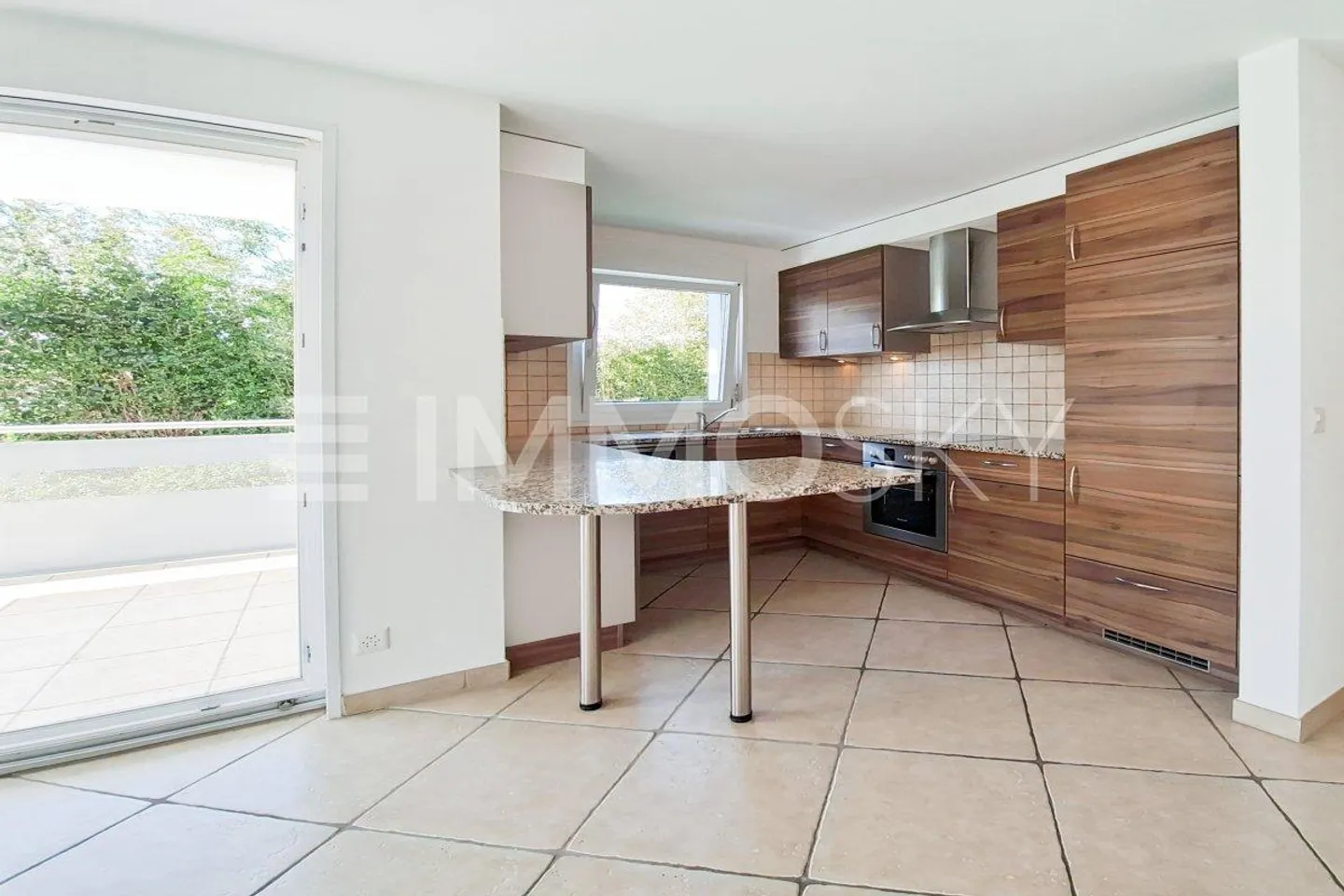 4.5-room apartment for rent on the ground floor - Yield - Photo 2 of 5
