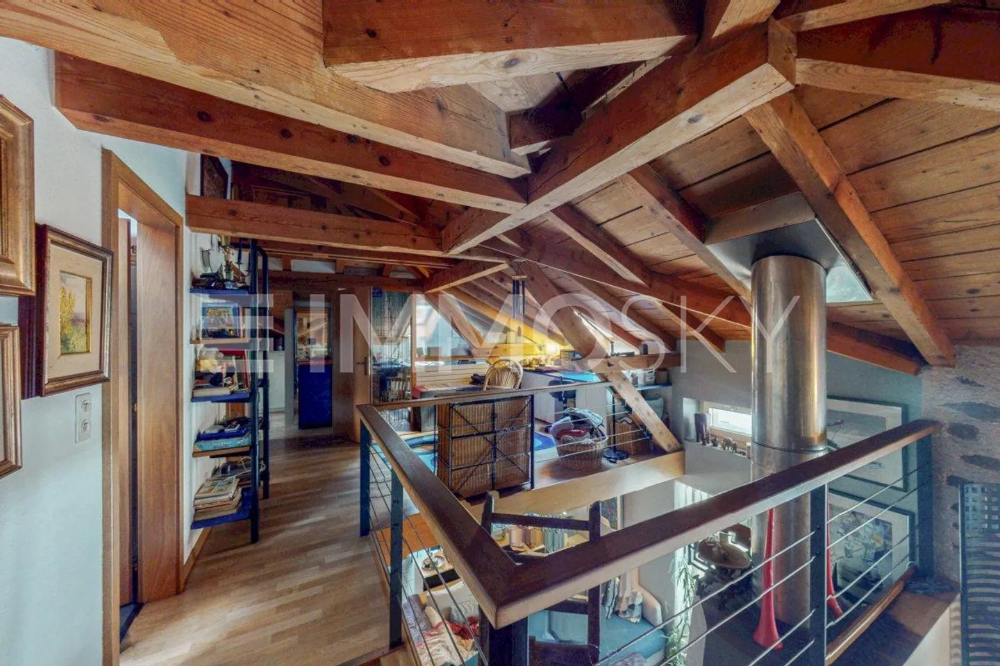 Maison bifamiliale, duplex avec terrasse et appartement avec véranda - Photo 5 sur 5