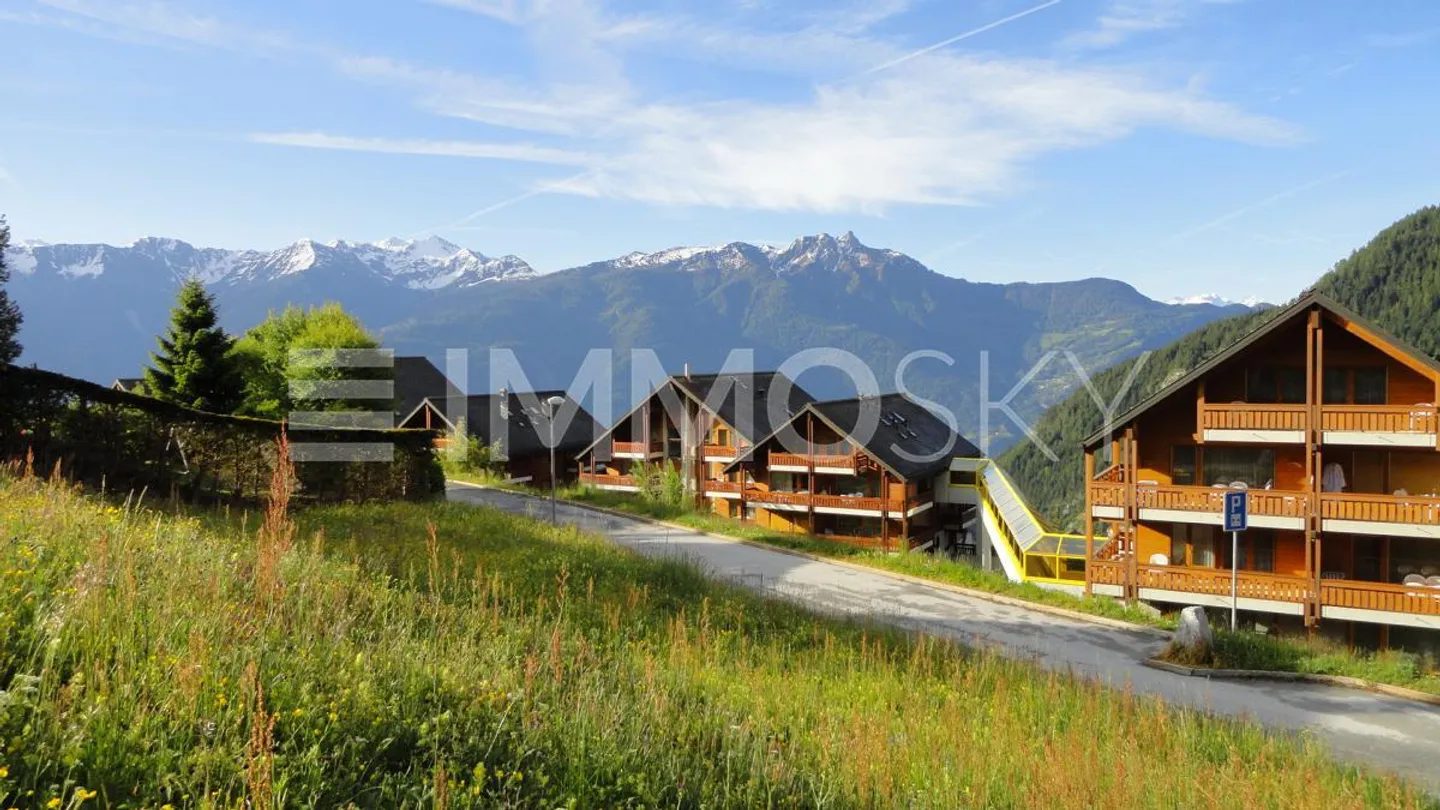 Exclusivity: Panoramic View - Photo 5 of 5