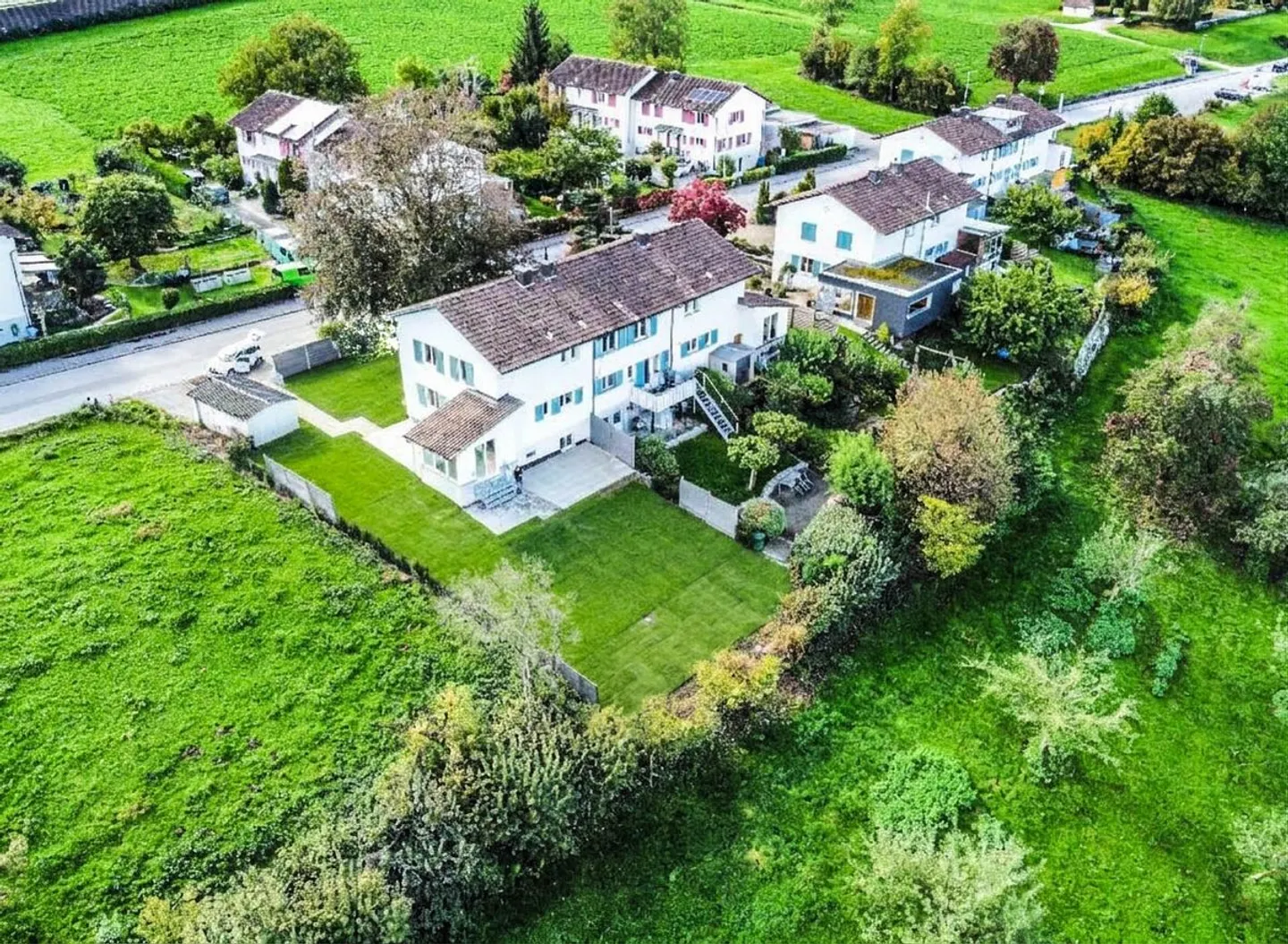 Renoviertes Einfamilienhaus mit Garten - Foto 3 von 13