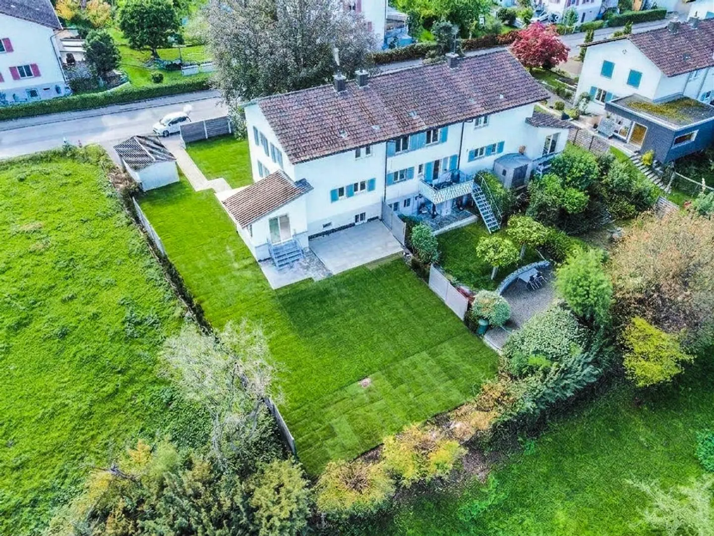 Renoviertes Einfamilienhaus mit Garten - Foto 2 von 13