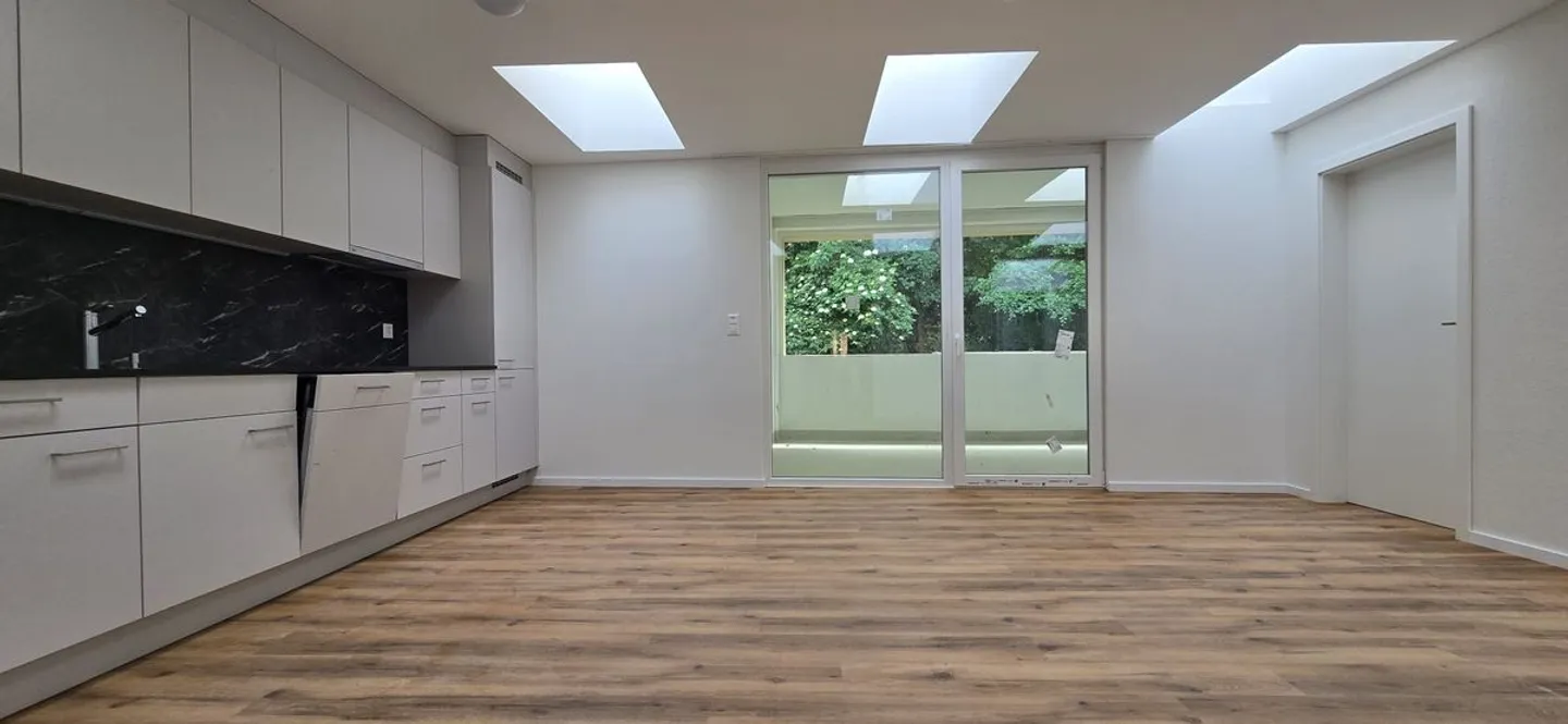 Appartamento attraente di 4,5 stanze con grande terrazza - Foto 4 di 12