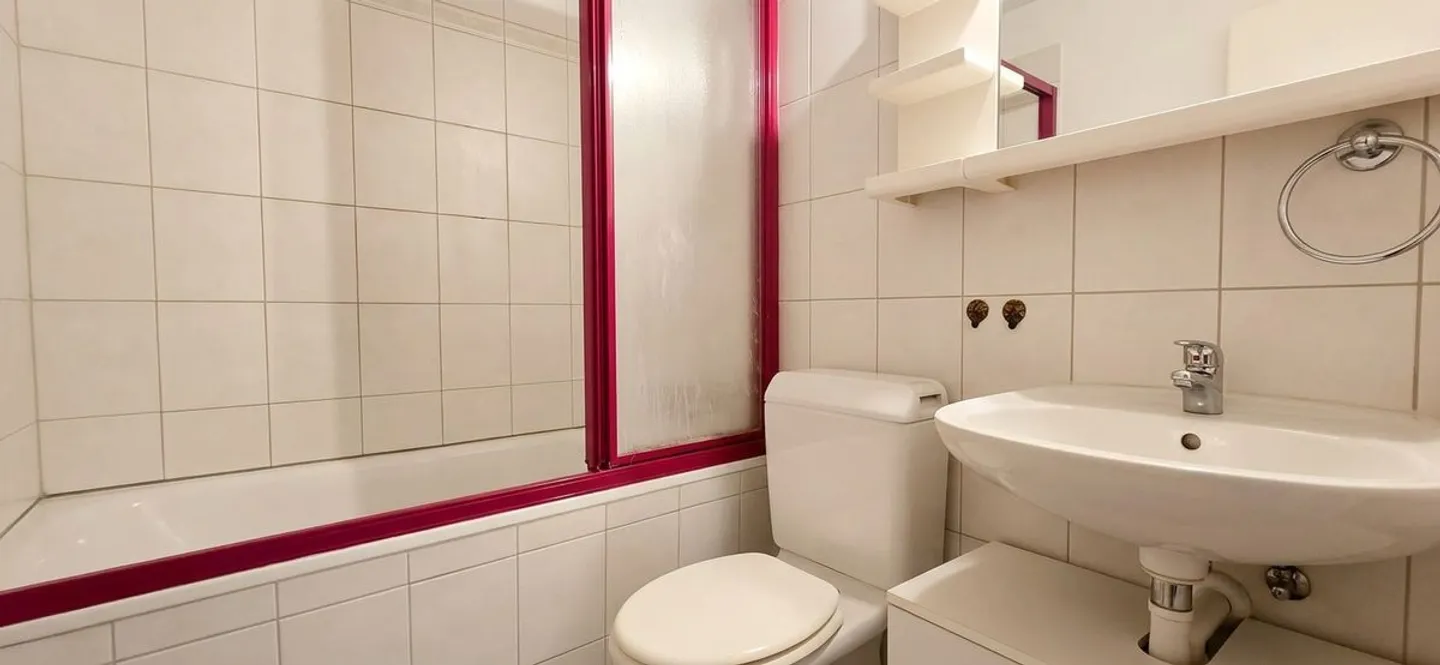 Appartement confortable de 3,5 pièces dans un bon emplacement - Photo 11 sur 13