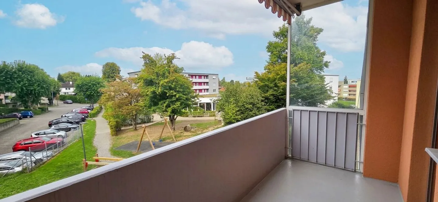 Appartement confortable de 3,5 pièces dans un bon emplacement - Photo 12 sur 13