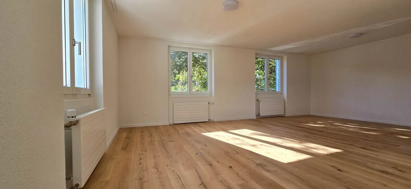Renoviertes Einfamilienhaus mit Garten - Foto 7 von 13