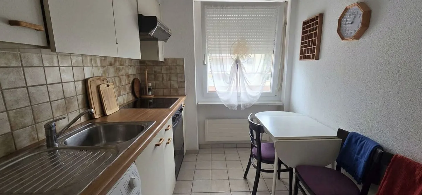 Appartement confortable de 3,5 pièces dans un bon emplacement - Photo 6 sur 13
