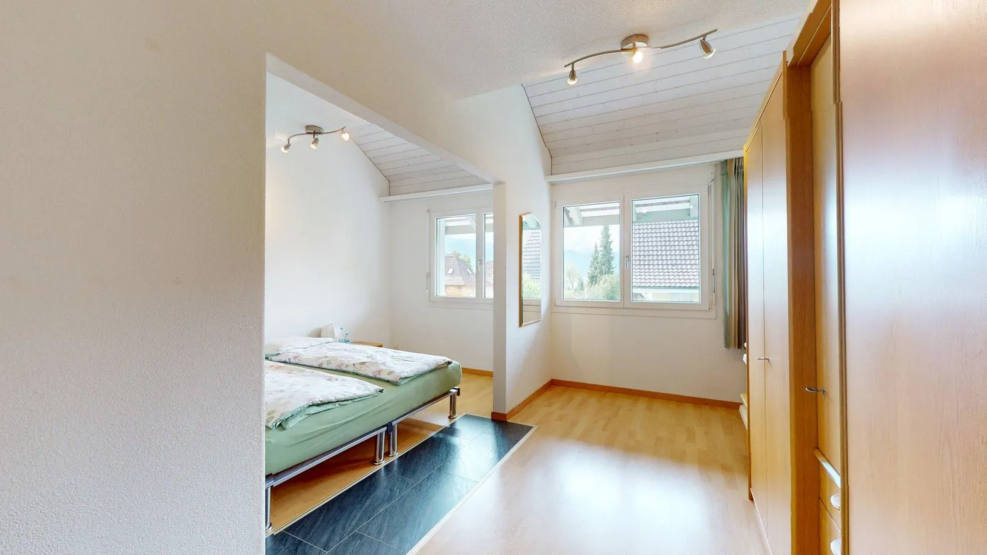 4.5-Zimmer-Reiheneinfamilienhaus mit Garage an zentraler Lage in Steff - Foto 10 di 13
