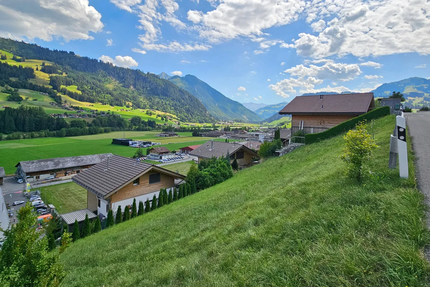 Neues Familienhaus mit Aussicht - Foto 3 von 13