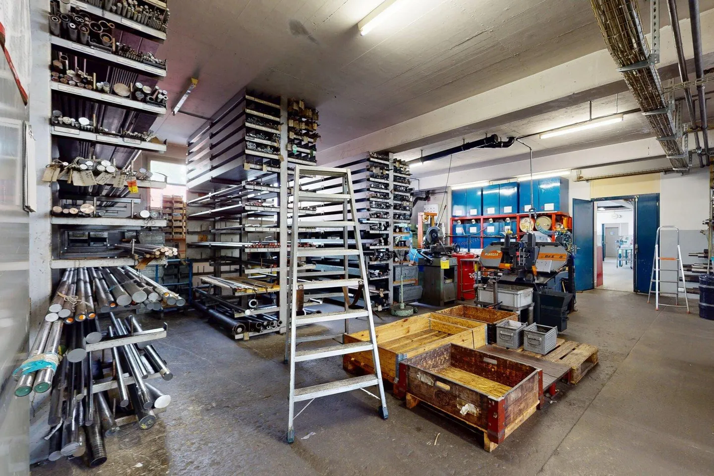 Espaces commerciaux spacieux à Heimberg - Photo 4 sur 13