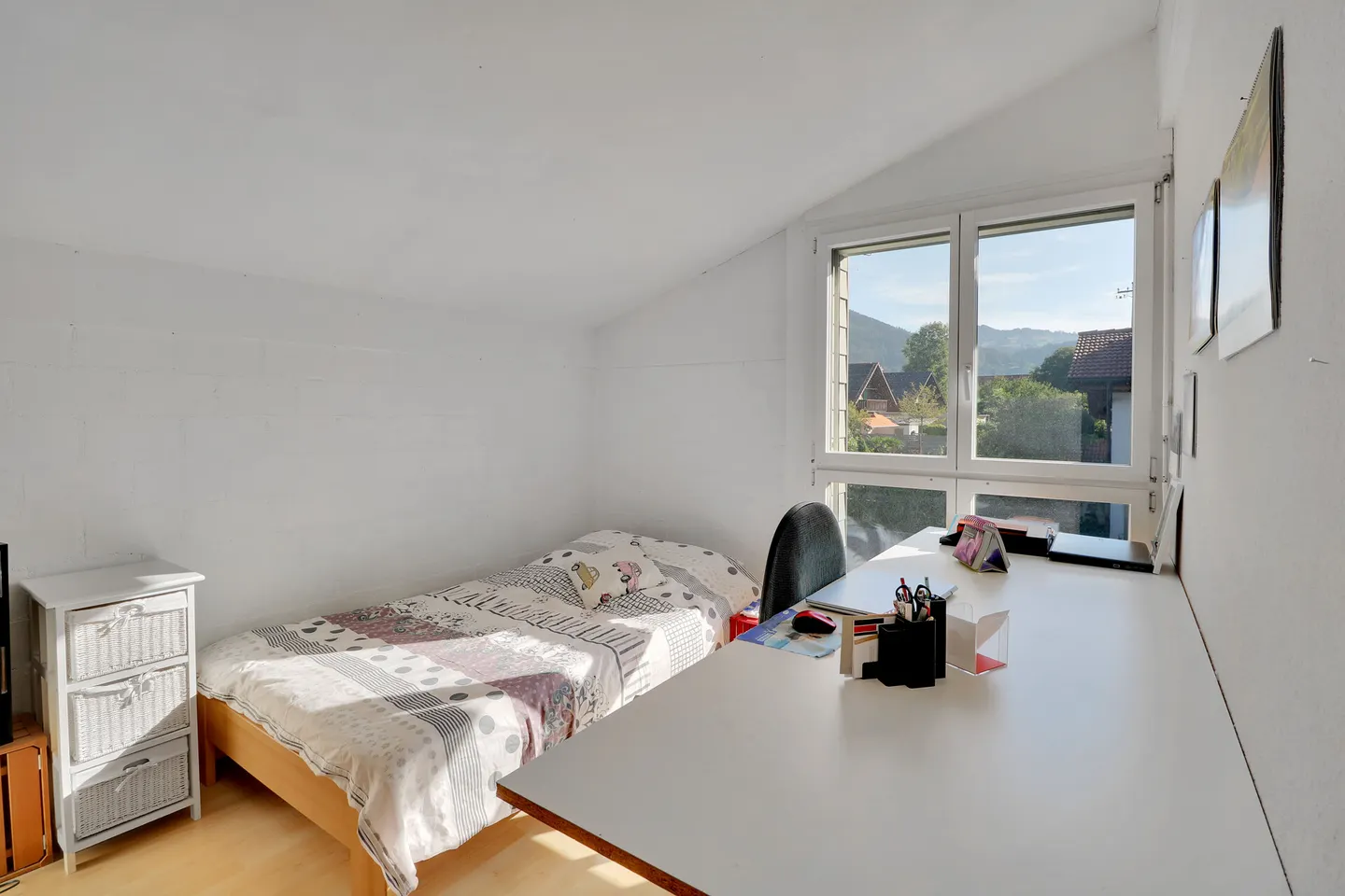 6.5-Zimmer-Einfamilienhaus an zentraler Lage in Thun mit Bergsicht und - Photo 9 of 13