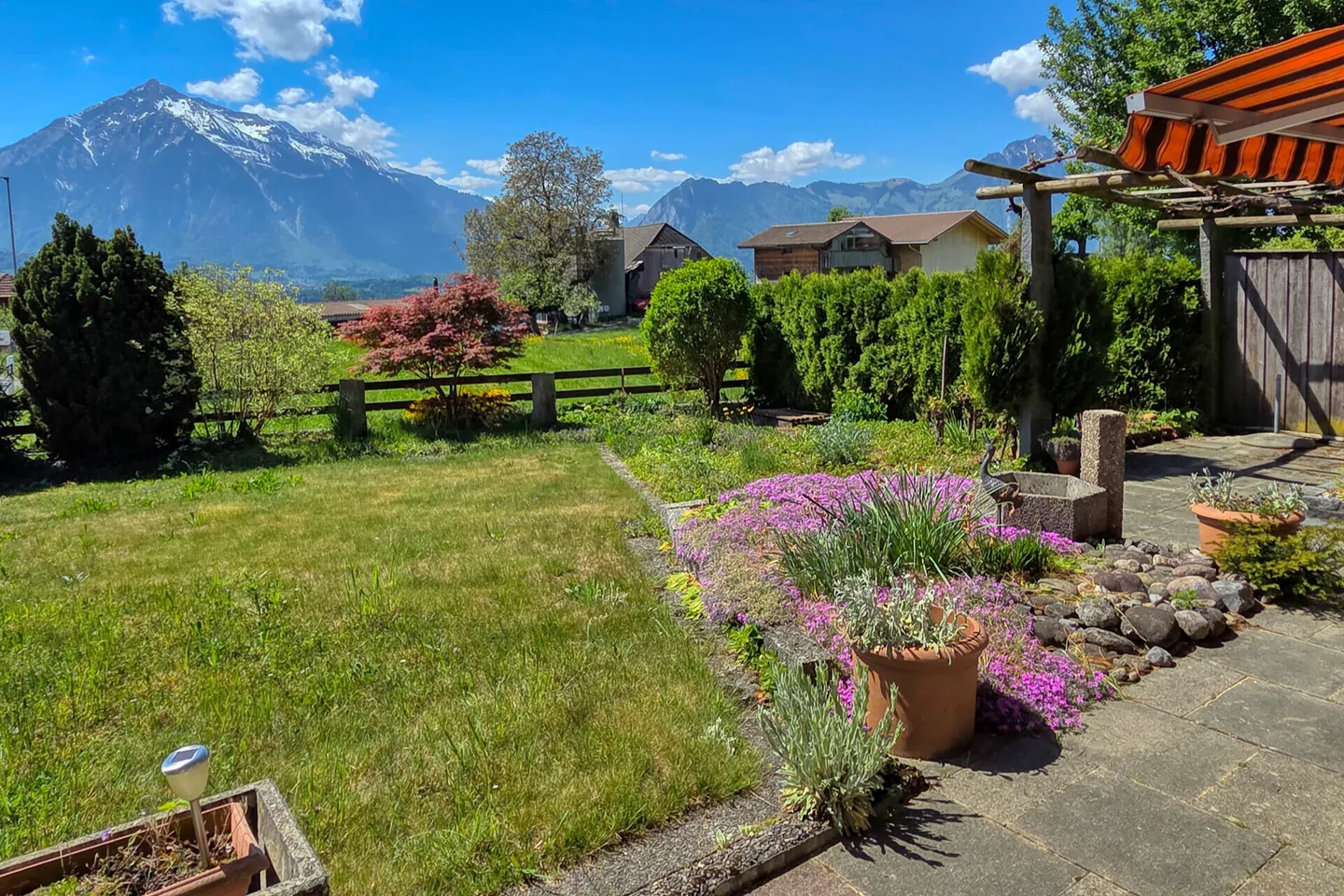 Appartamento 2 locali con vista sulle montagne e grande spazio esterno - Foto 1 di 7