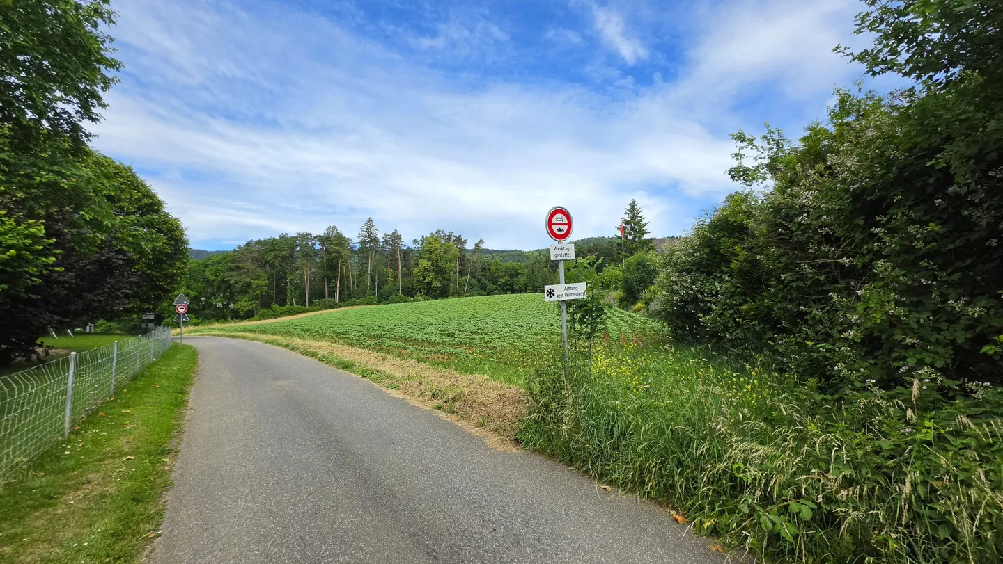 Maison individuelle de 6,5 pièces avec grand jardin à Lupsingen - Photo 13 sur 13