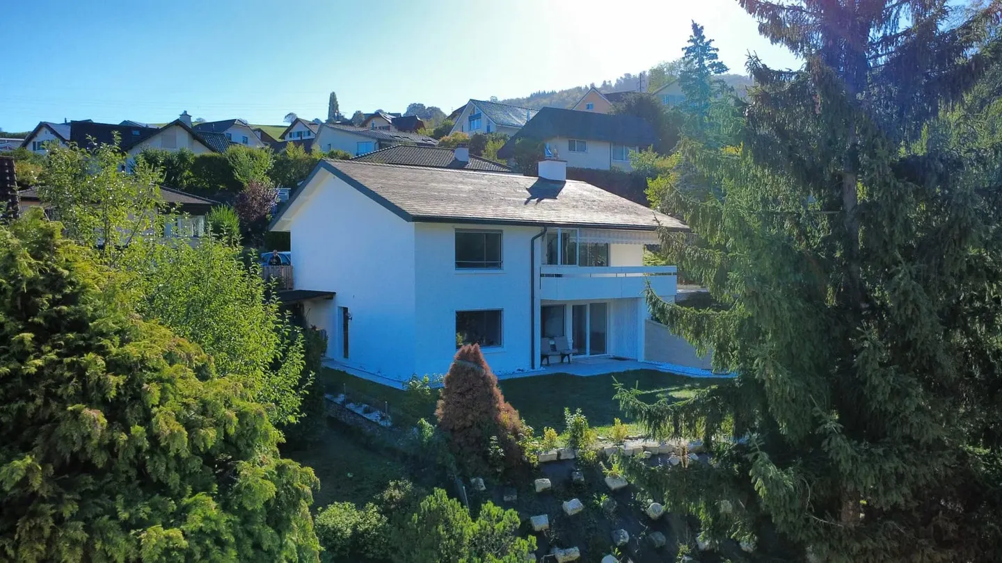 Familienfreundliches Einfamilienhaus - Foto 1 von 13