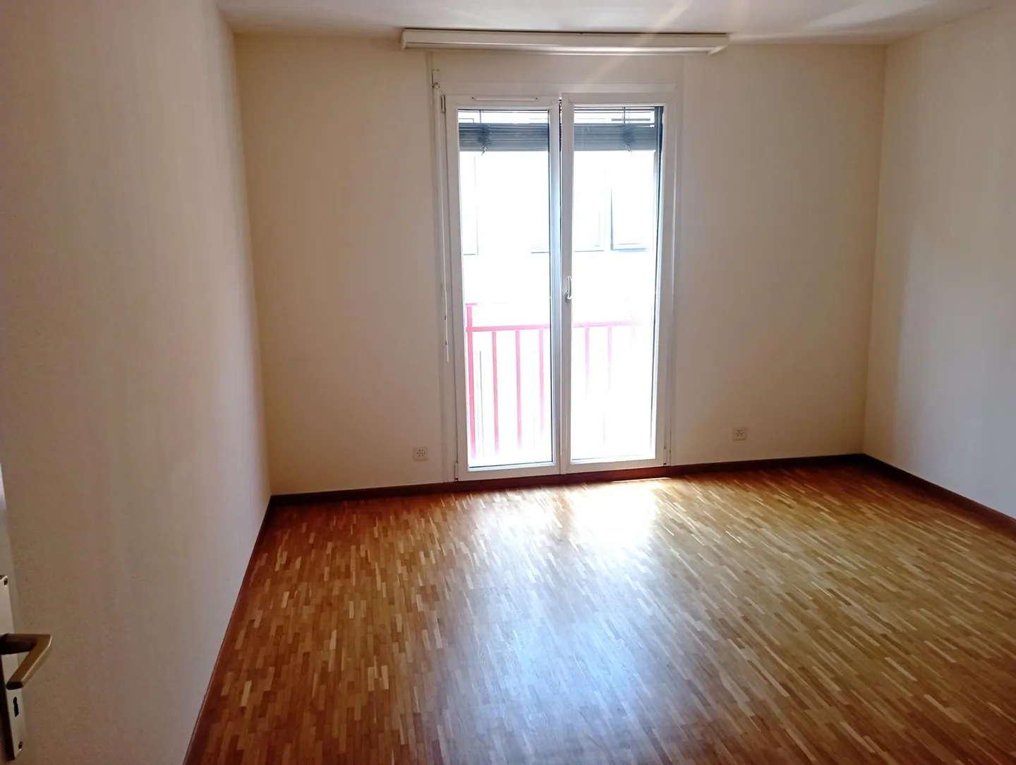 Geräumige 4-Zimmer-Wohnung in Genf - Foto 4 von 10