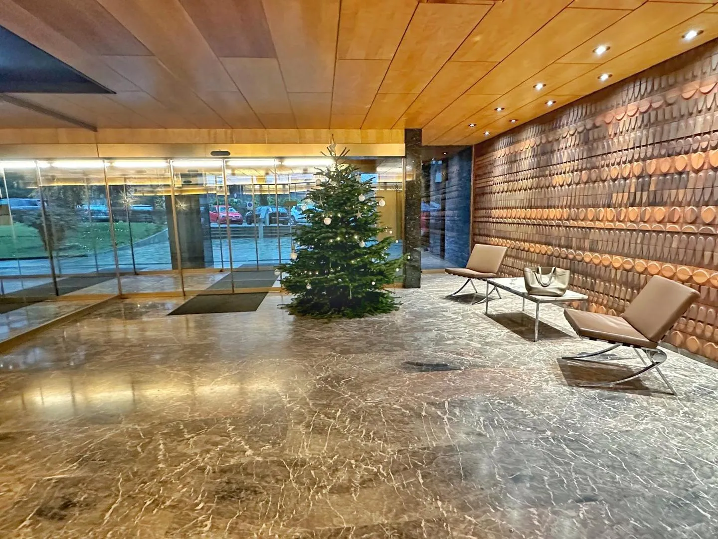 Magnificent 1.5 room apartment with balcony and private pool - Geneva, Champel - Photo 3 of 11