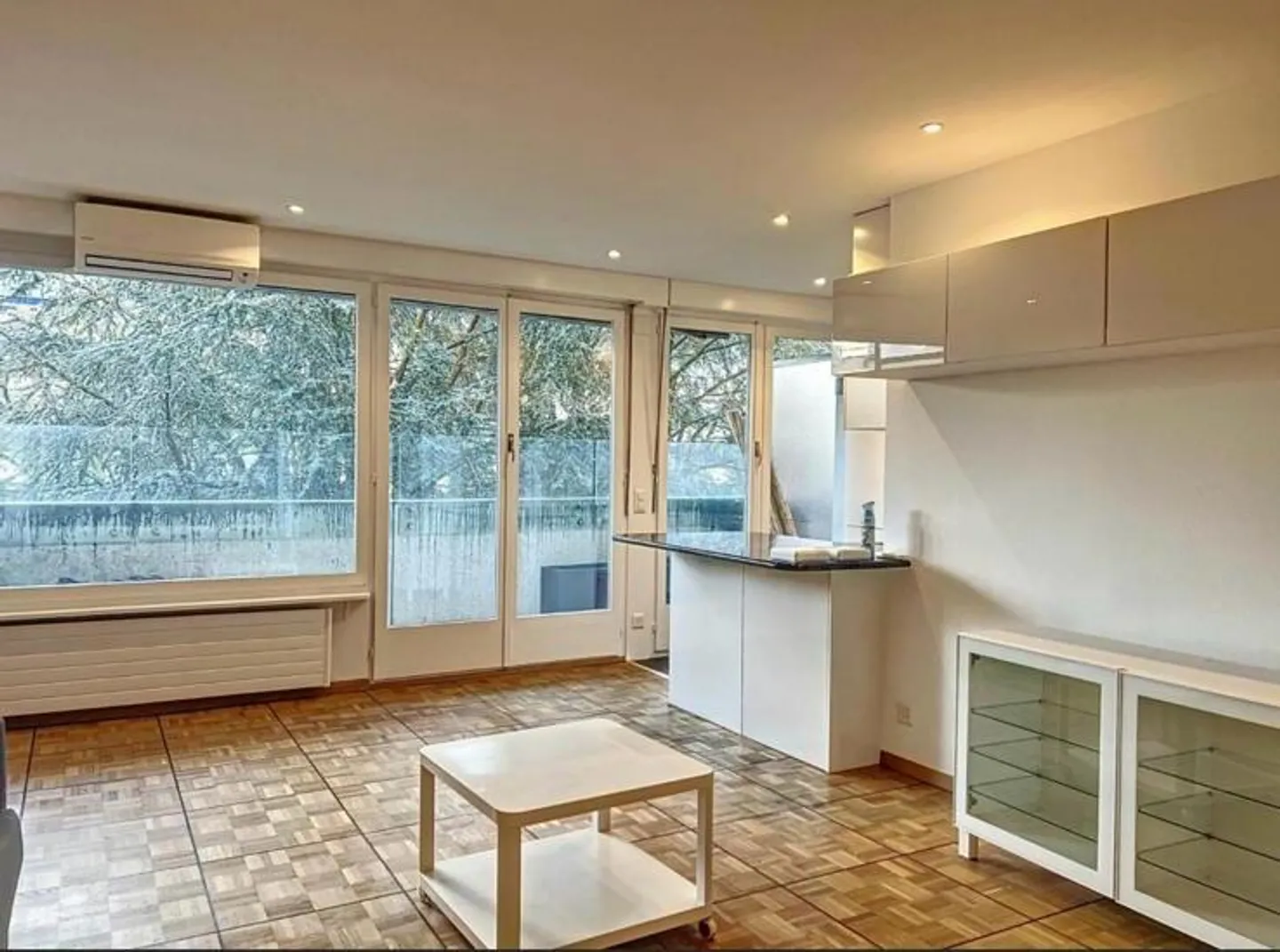 Magnificent 1.5 room apartment with balcony and private pool - Geneva, Champel - Photo 5 of 11