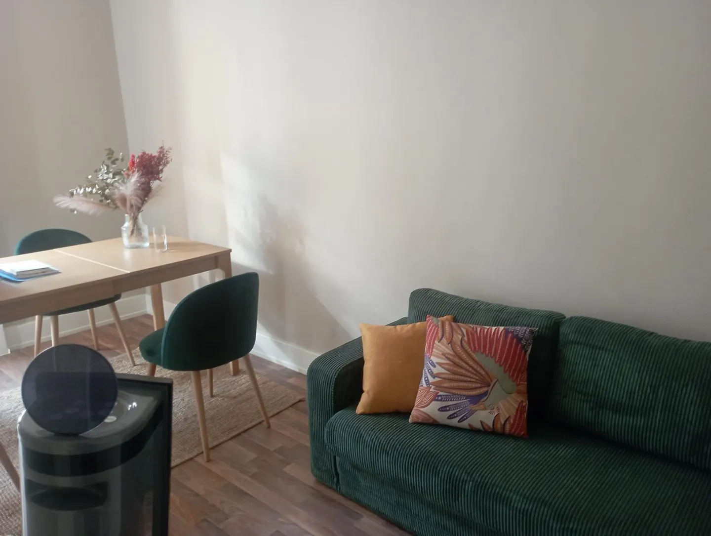 Eaux-Vives District: Spacious 4 Rooms | 70 m2 Close to Amenities and Transport - Photo 12 of 13