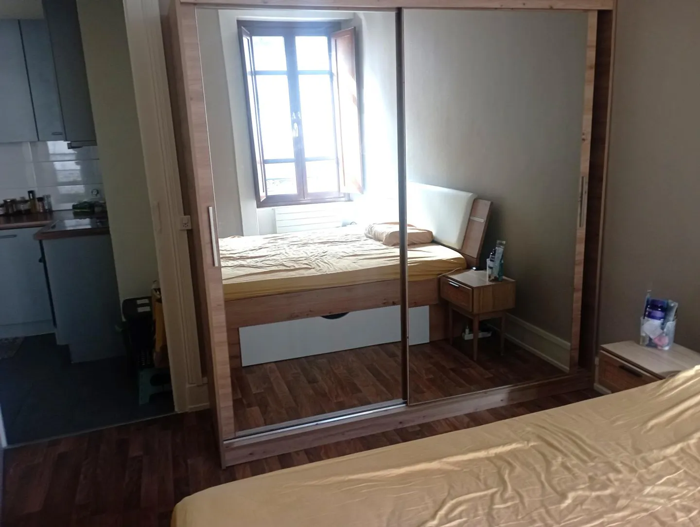 Eaux-Vives District: Spacious 4 Rooms | 70 m2 Close to Amenities and Transport - Photo 4 of 13