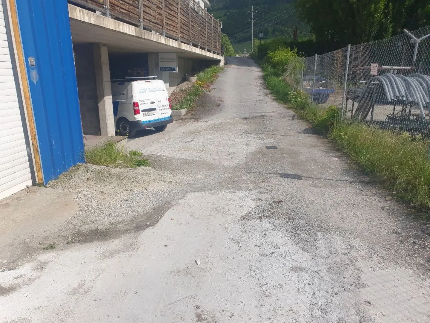 Atelier - Dépôt - Photo 1 of 6