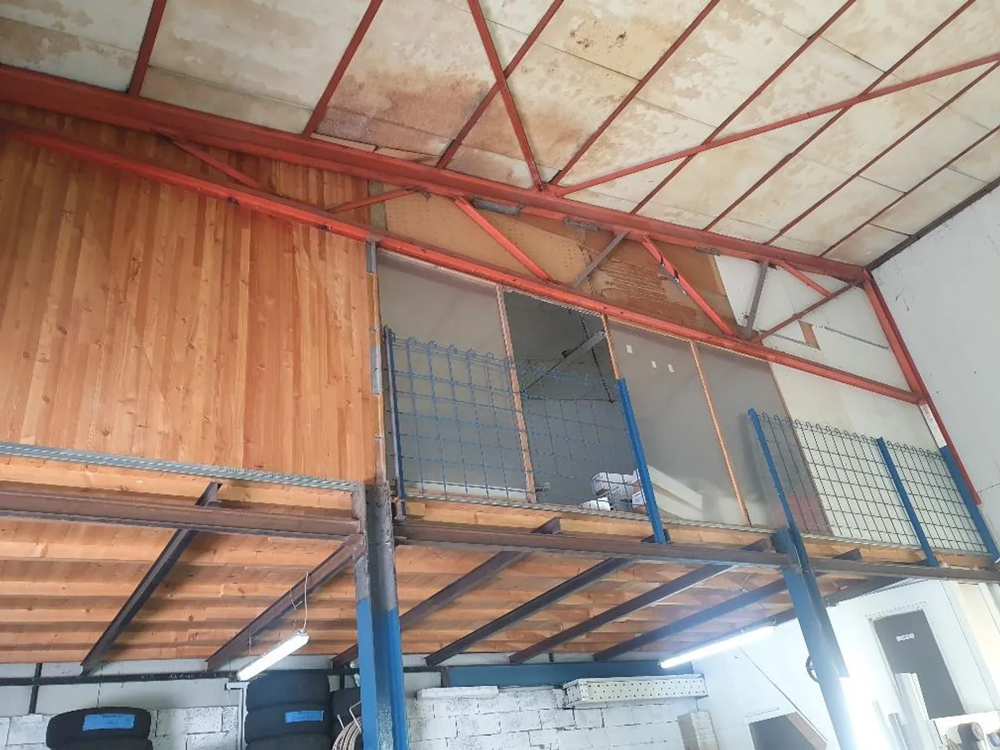 Atelier - Dépôt - Photo 7 sur 7