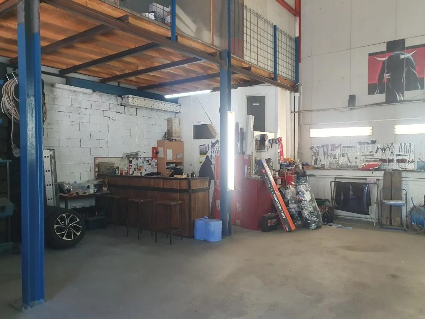 Atelier - Dépôt - Photo 6 sur 7