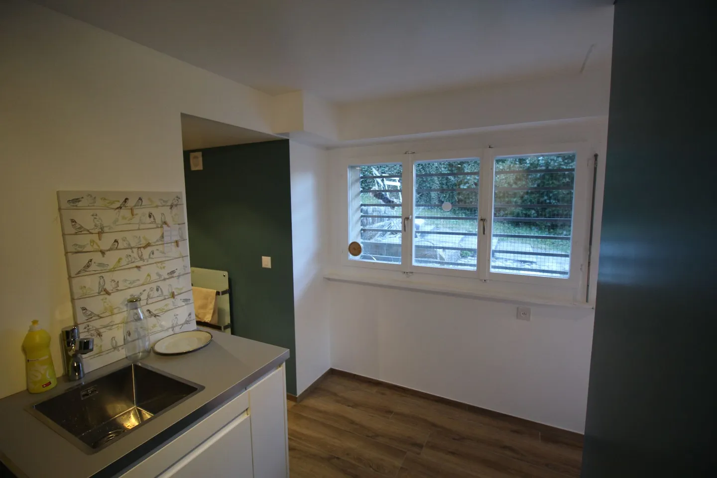 Renovated studio for rent in Hauts de Villeneuve - Photo 5 of 8