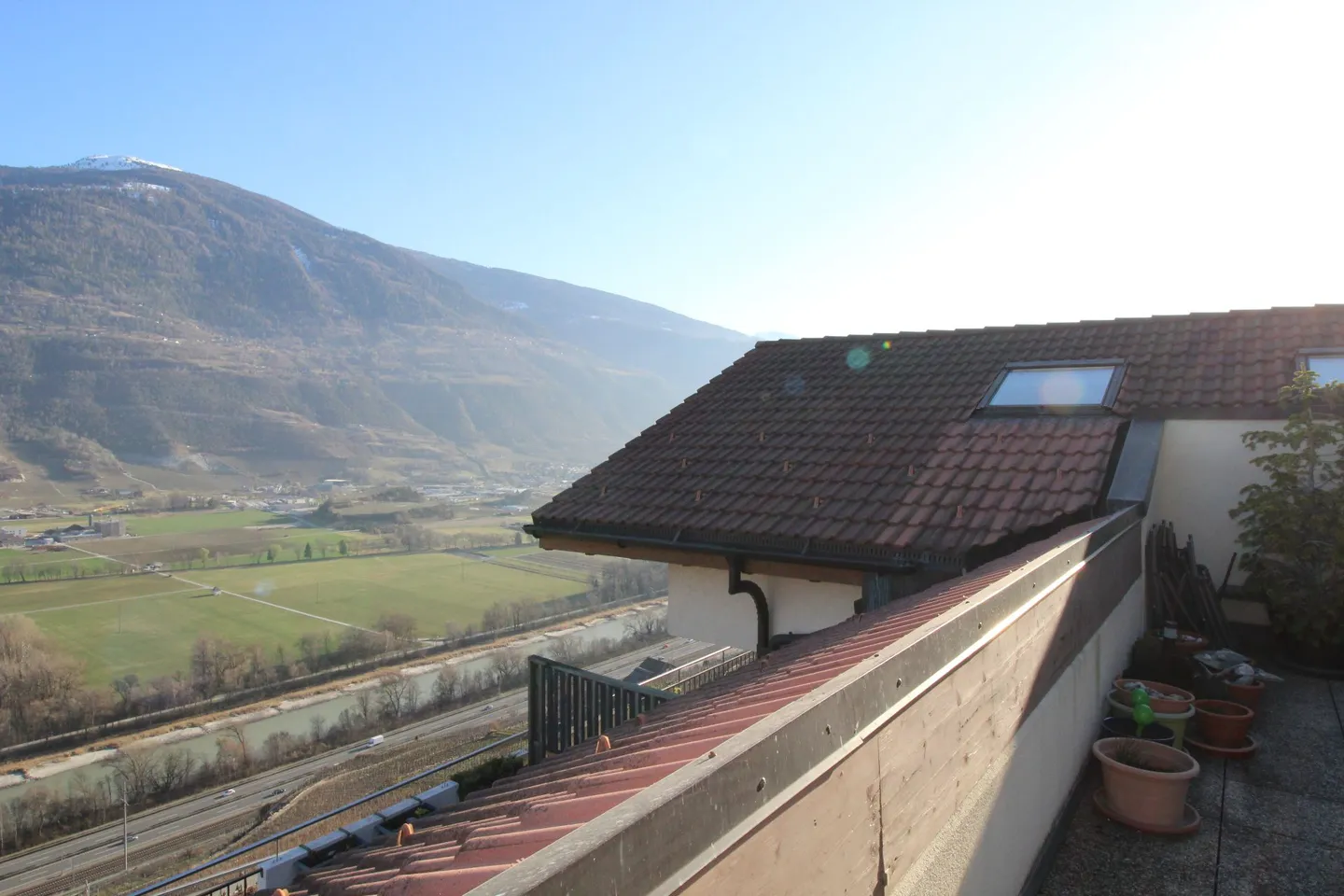 Geräumige Wohnung mit Terrasse und Panoramablick | Ollon - Foto 3 von 13