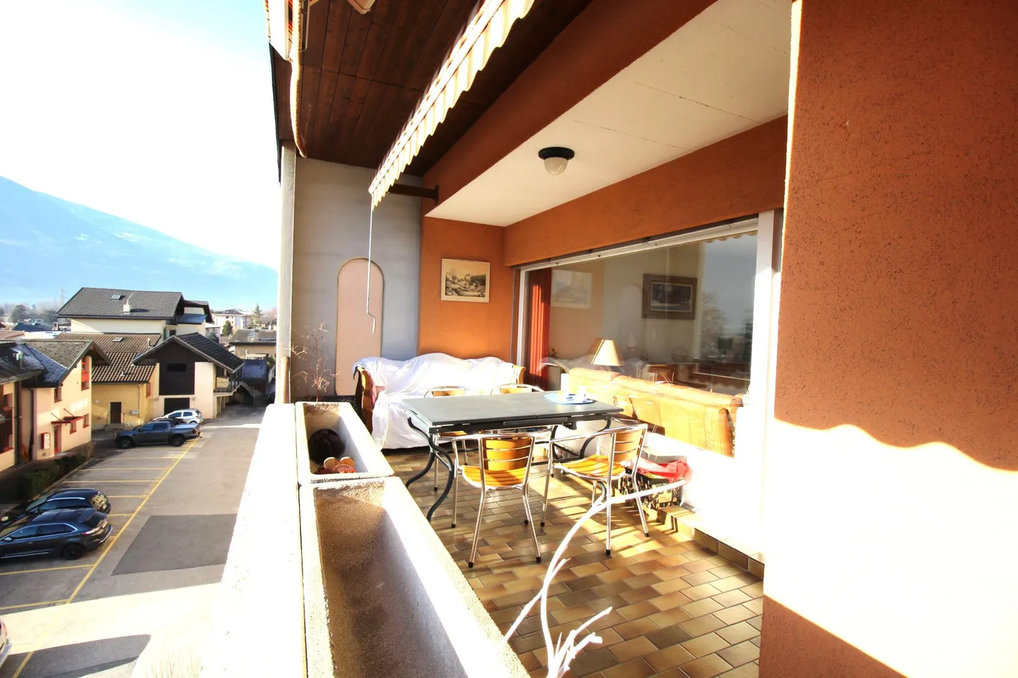 Bel appartement en dernier étage à Noës - Sierre - Photo 2 sur 13