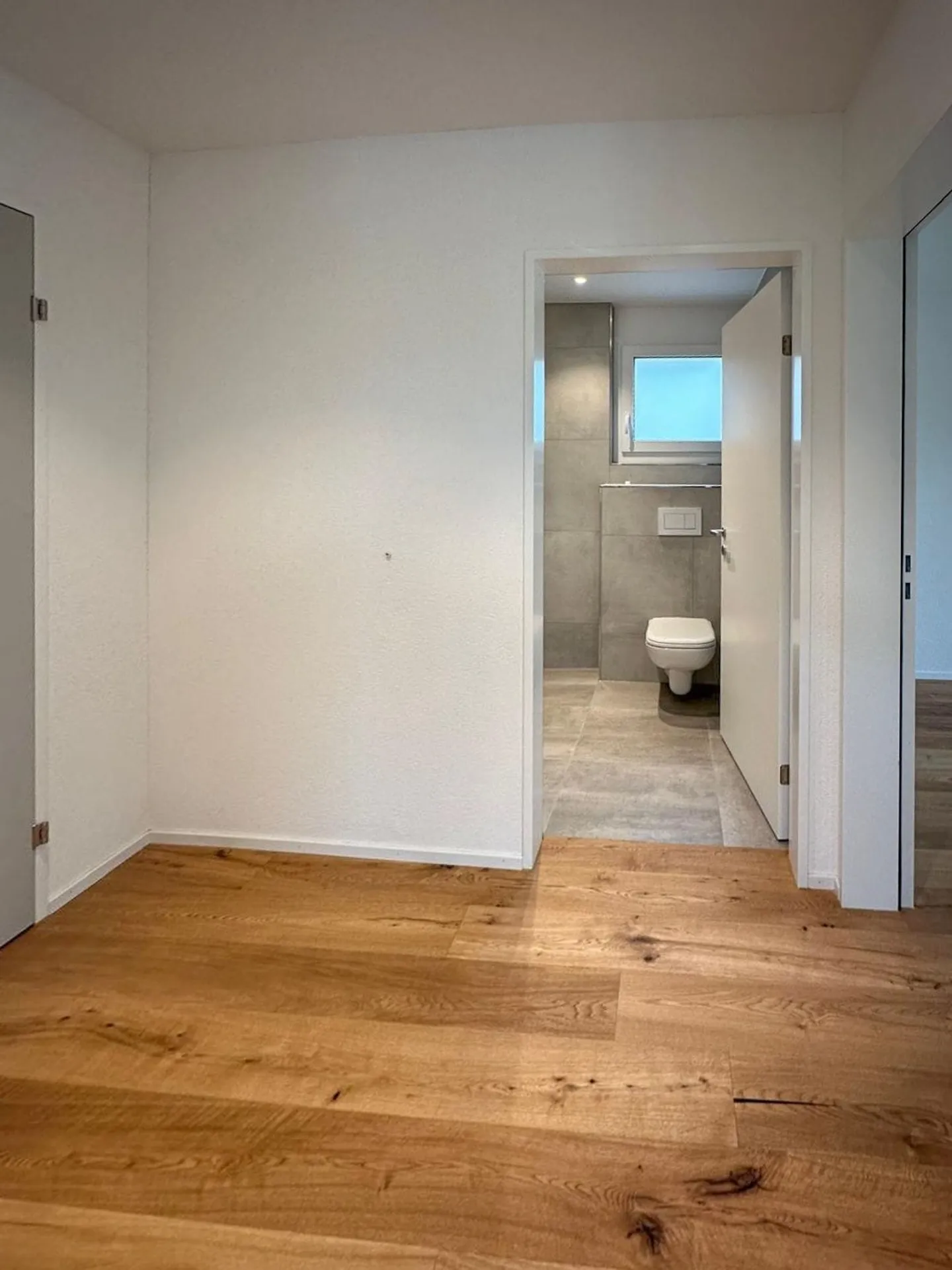 Attico 3.5 stanze con grande terrazza sul tetto a Seengen - Foto 3 di 8