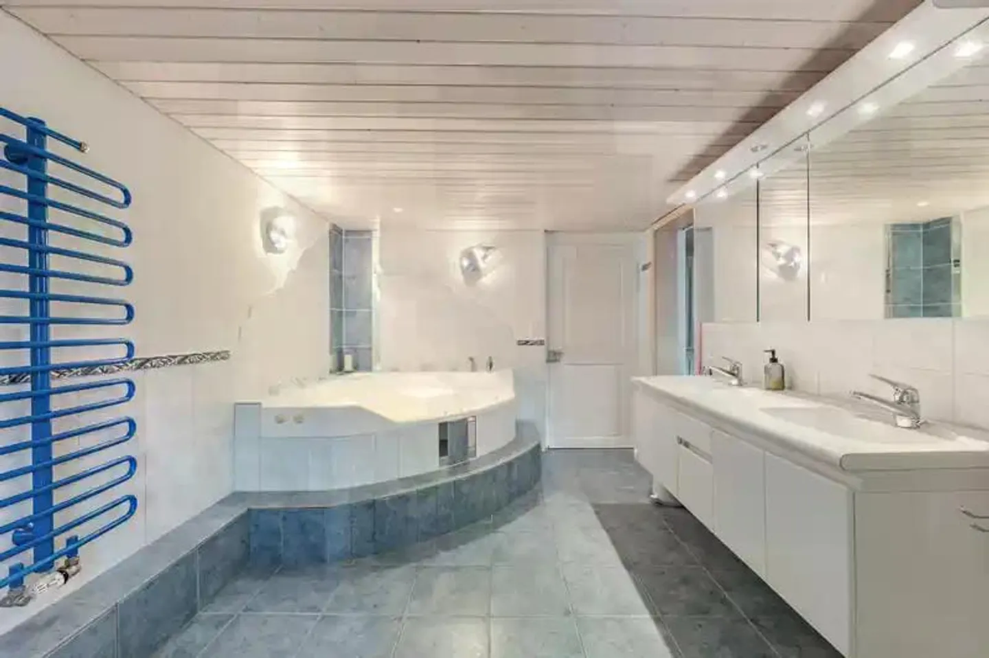 Maison de ville de 5,5 pièces avec piscine à Baden-Dättwil à vendre - Photo 13 sur 13