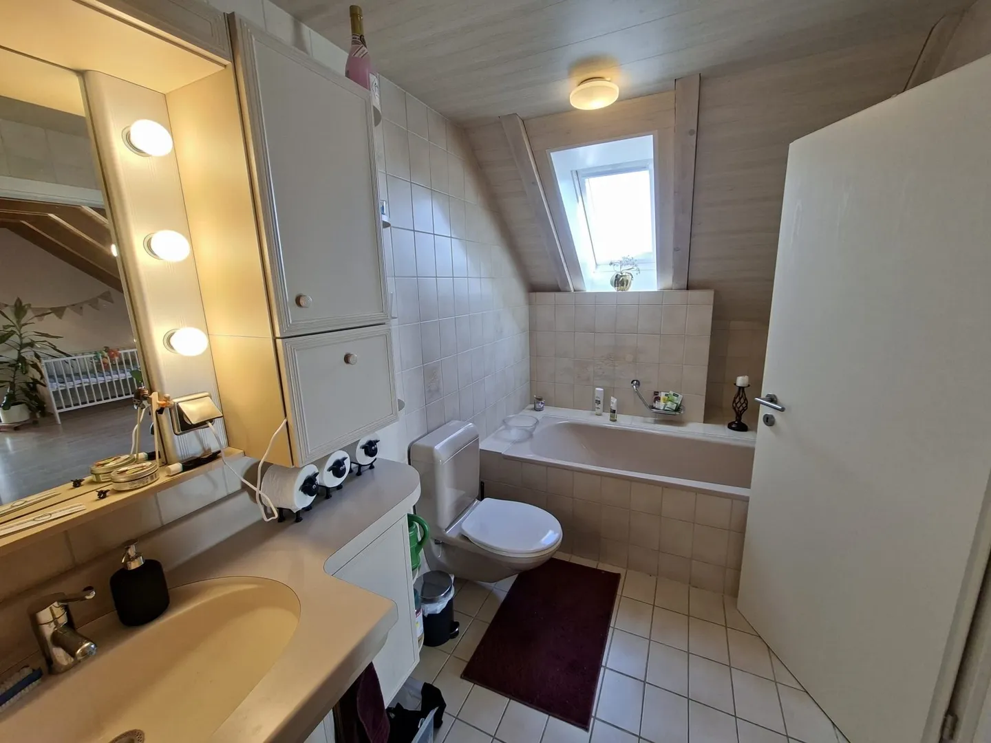 Maisonette luminosa di 3,5 stanze con balcone a Nuglar-St. Pantaleon - Foto 12 di 13