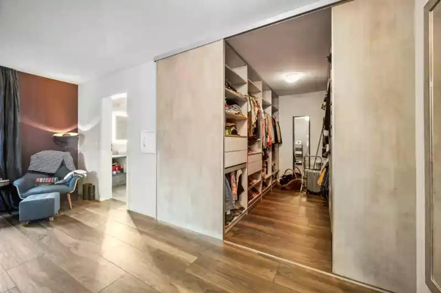 Maison individuelle moderne de 5,5 pièces avec piscine à Jonen à vendre - Photo 6 sur 13
