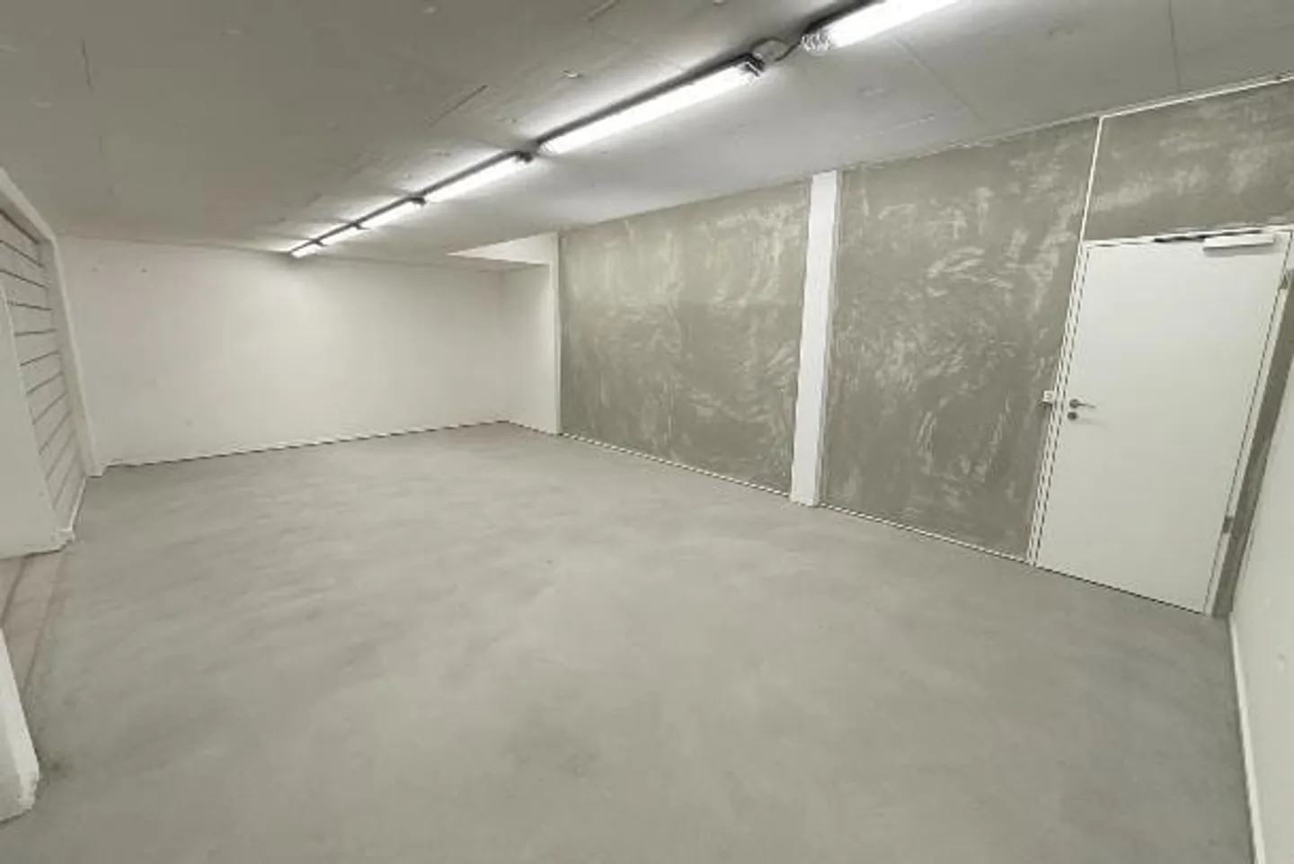 Locale deposito/hobby di 52 m², nuovo e centrale, in affitto a Seengen - Foto 2 di 10