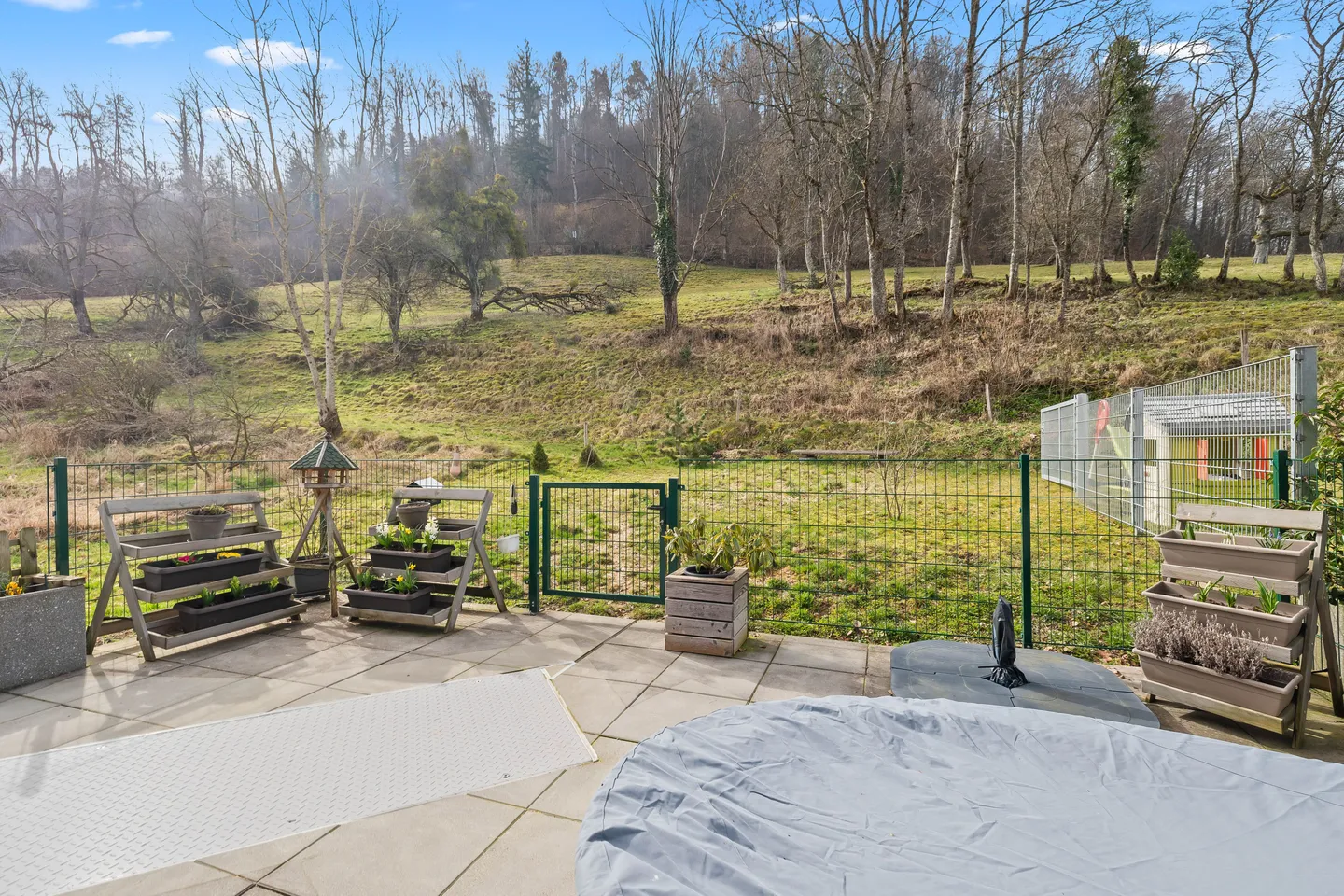 4.5-room semi-detached house with a view in Eptingen for sale - Photo 1 of 13