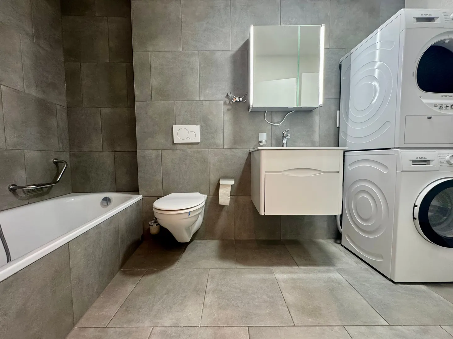 Moderne 2.5-Zimmer-Wohnung mit Balkon - Foto 4 von 5