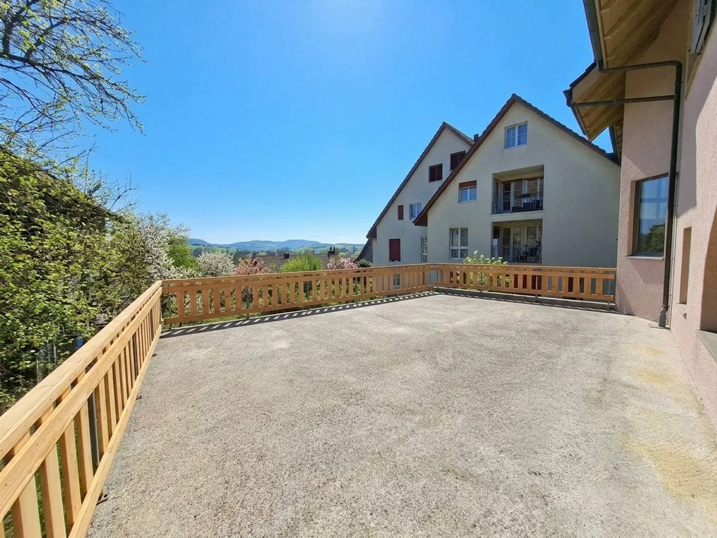 Helle Maisonette mit Weitsicht - Foto 2 von 13