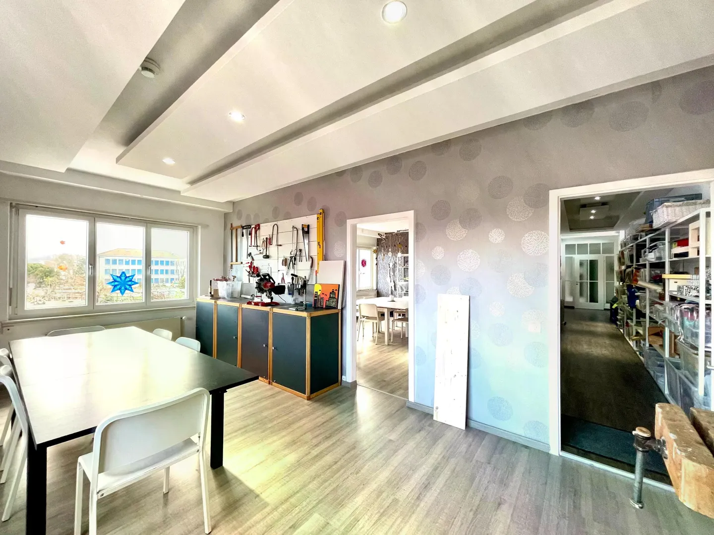 Bureau/Atelier lumineux de 200 m², fraîchement rénové, Pratteln - Photo 3 sur 6