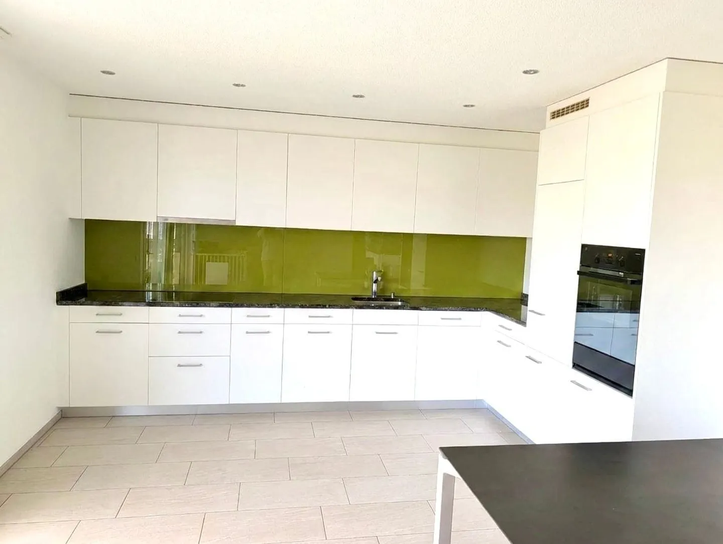 Moderne Wohnung mit Weitsicht - Foto 2 von 12