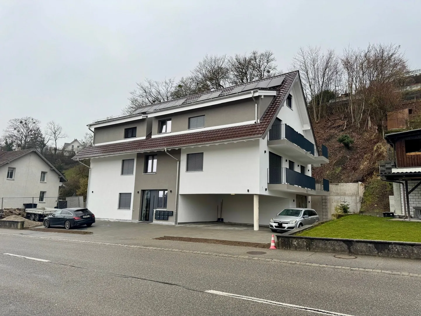 Nuovo appartamento di 3,5 stanze con balcone a Oberbuchsiten in affitto - Foto 1 di 13