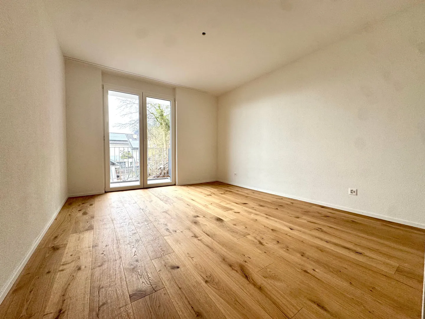 Nuovo appartamento di 3,5 stanze con balcone a Oberbuchsiten in affitto - Foto 4 di 13