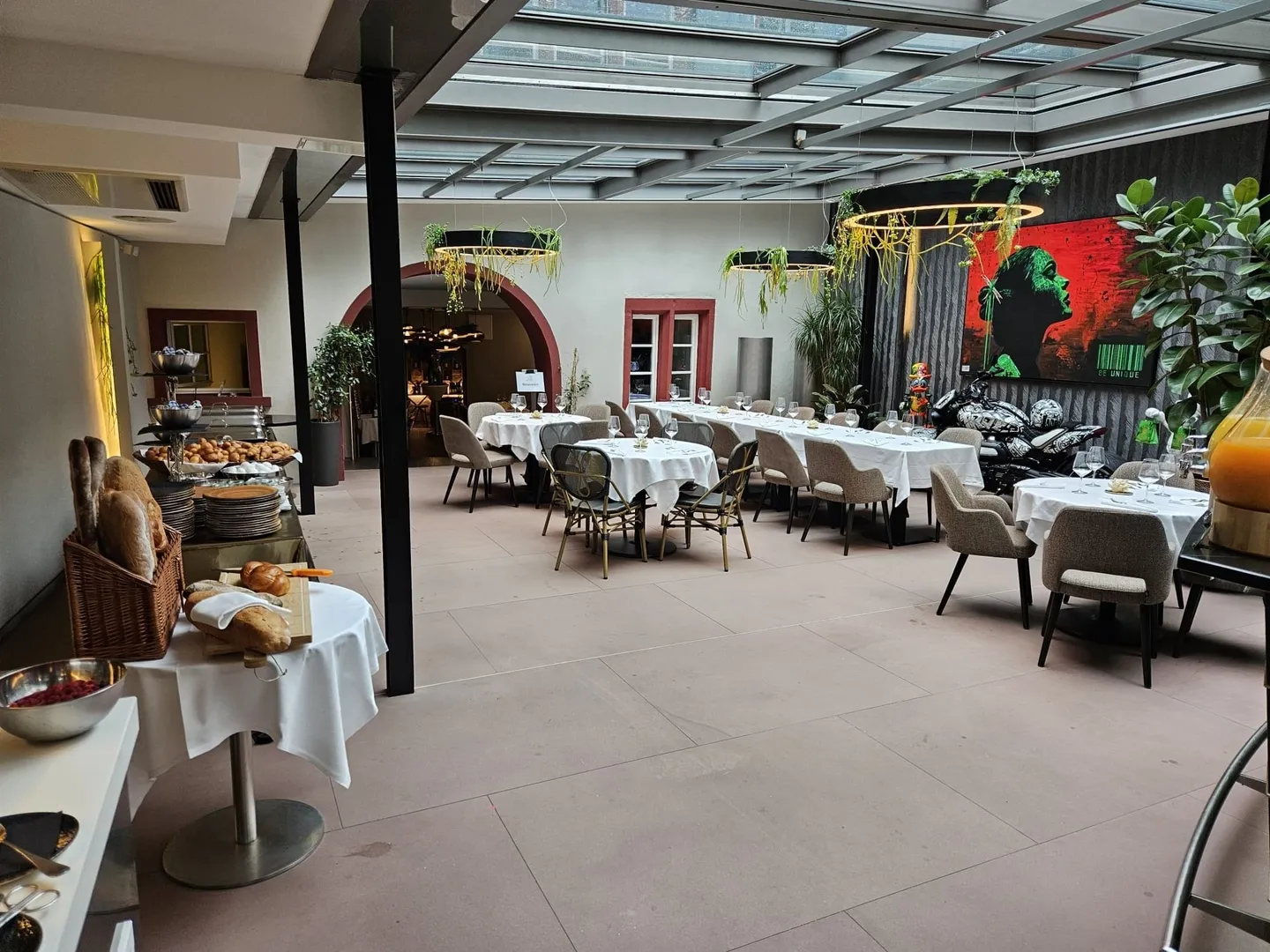 Stylish restaurant with courtyard, 310 m², Basel Old Town - Photo 8 of 8