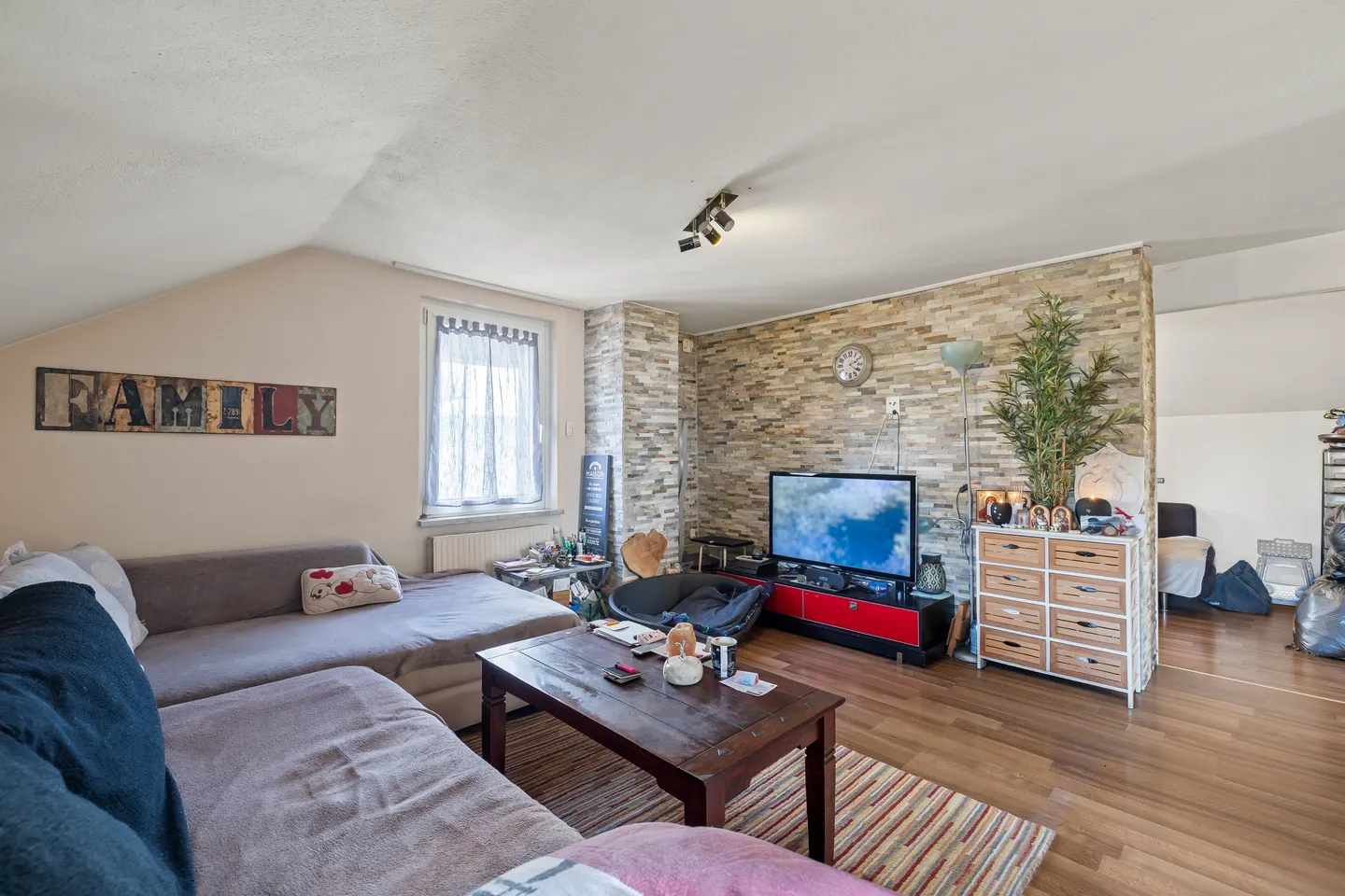 MFH avec 3 unités à Frenkendorf - central et entièrement loué - Photo 5 sur 13