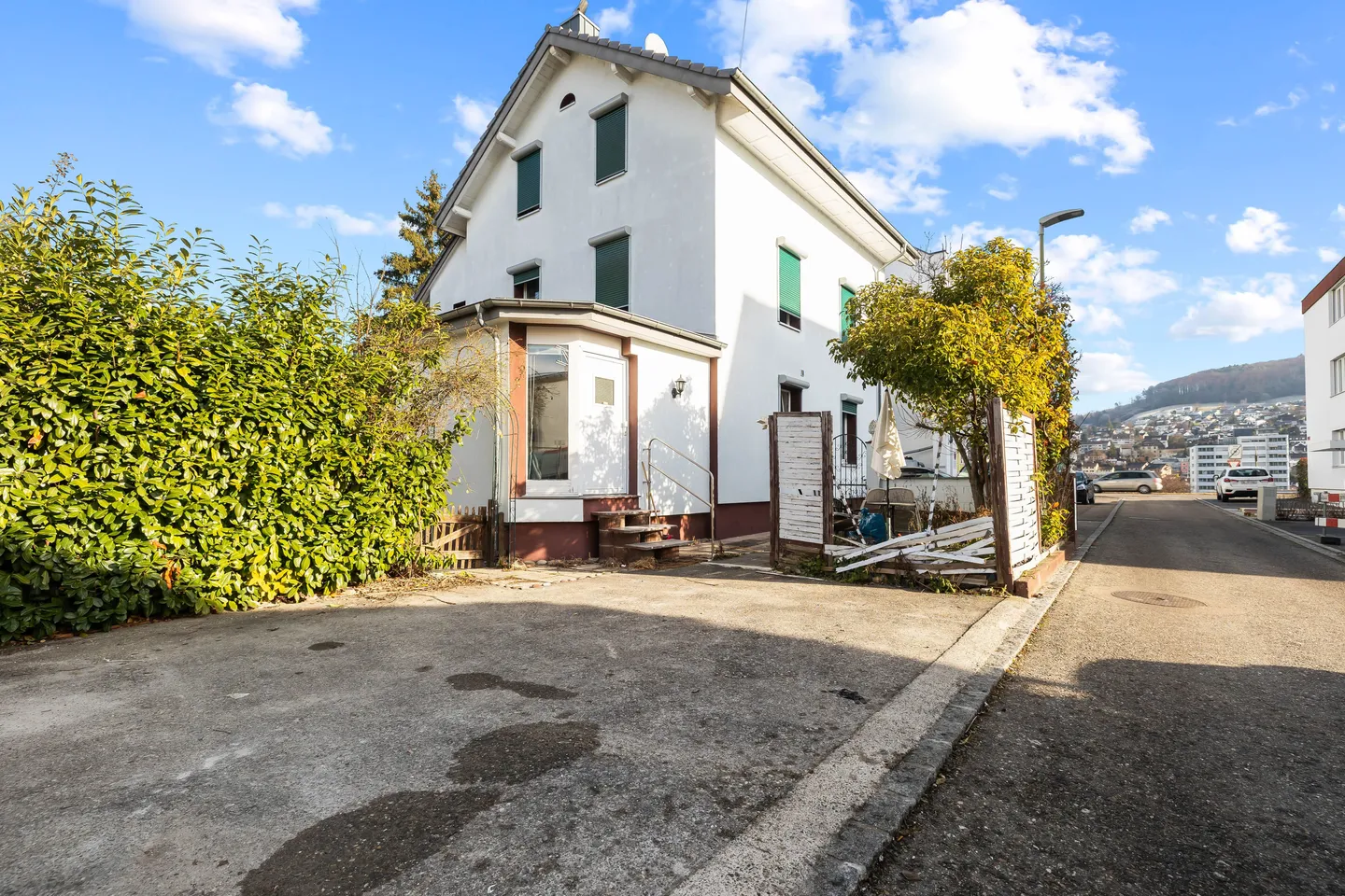 MFH mit 3 Einheiten, zentrale Lage in Frenkendorf - kaufen - Photo 4 of 13